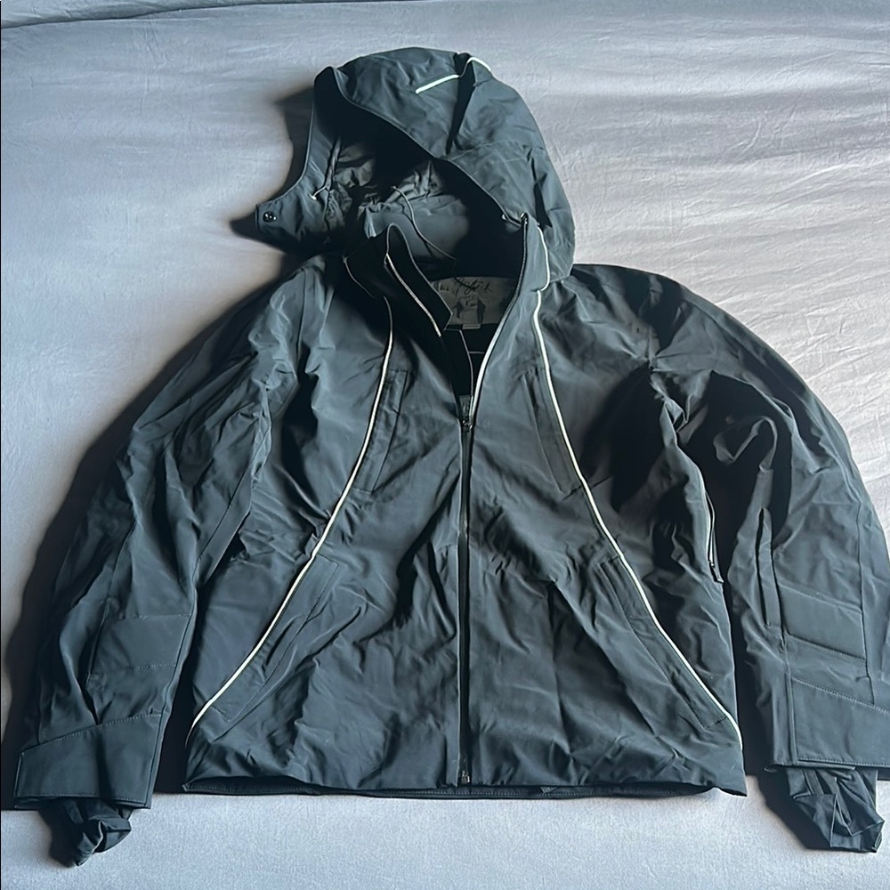 Aztech Mountain Men's Black Hooded Ski Jacket